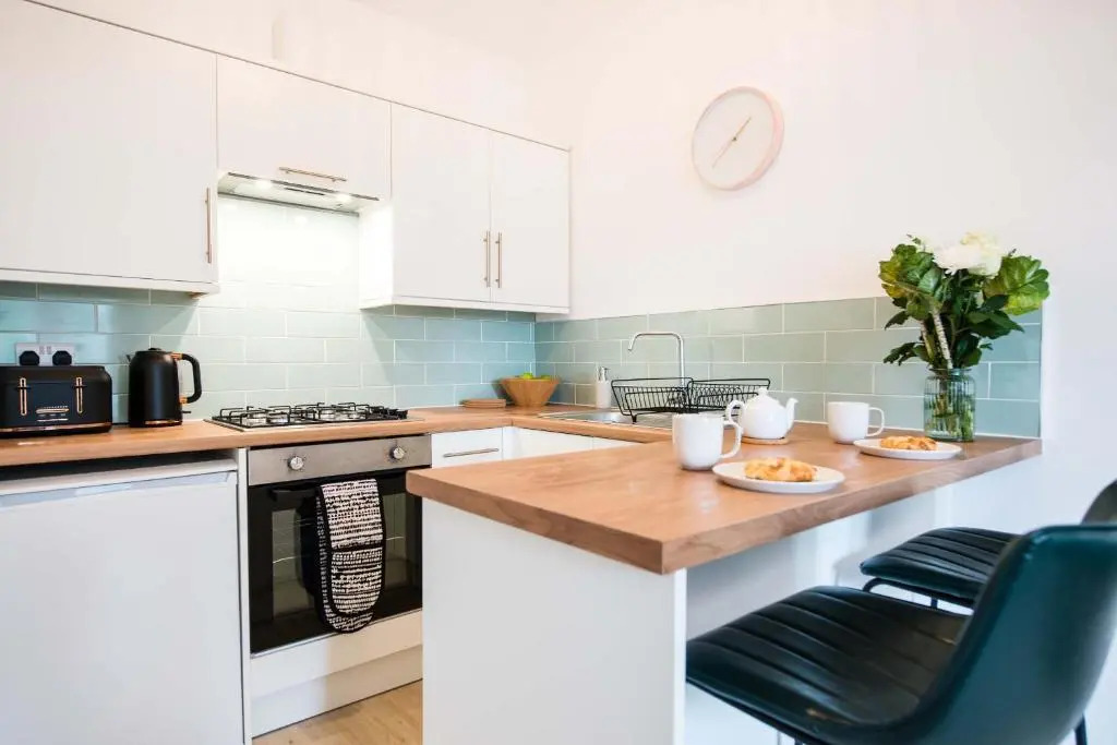 1 bed central Cardiff loft apartment near Stadium