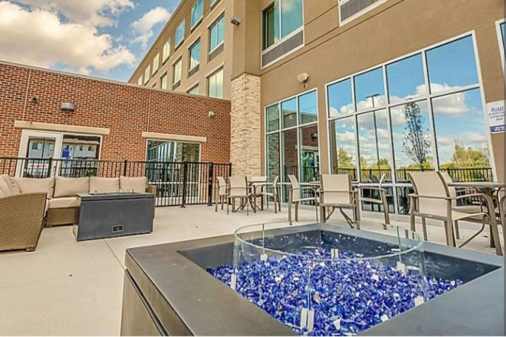 Holiday Inn Express & Suites - Cedar Springs - Grand Rapids N by IHG