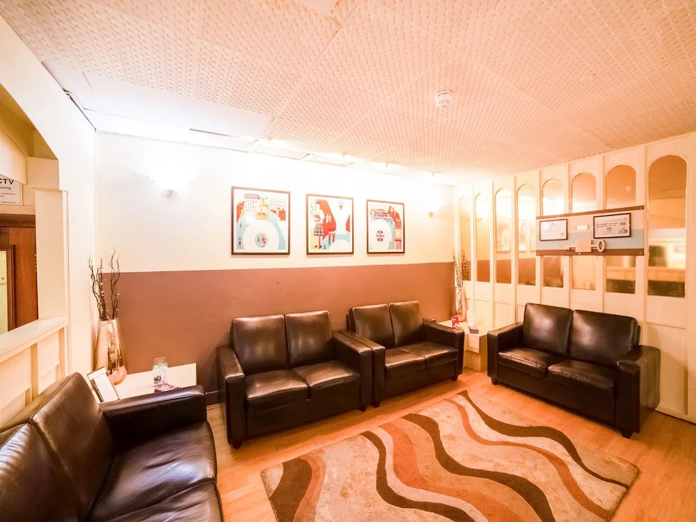 Sandringham Hotel