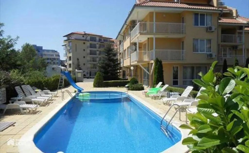 2-bedroom, 1- living room with folding divan, apartment with swimming pool and terrace