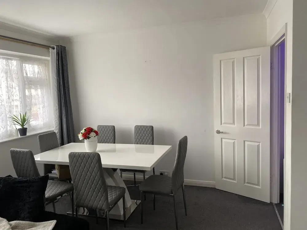 Gorgeous 2-bed Apt in Leafy Richmond!