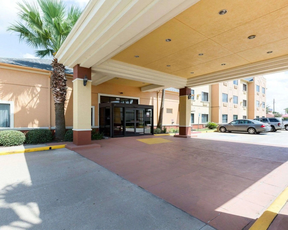 Quality Suites Houston NW Cy-Fair