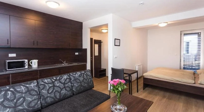 Barok Hotel and Apartments