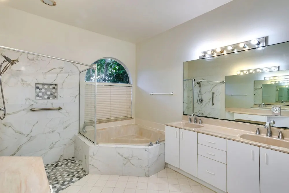 Port St Lucie Home ~ 3 Mi to Botanical Gardens!