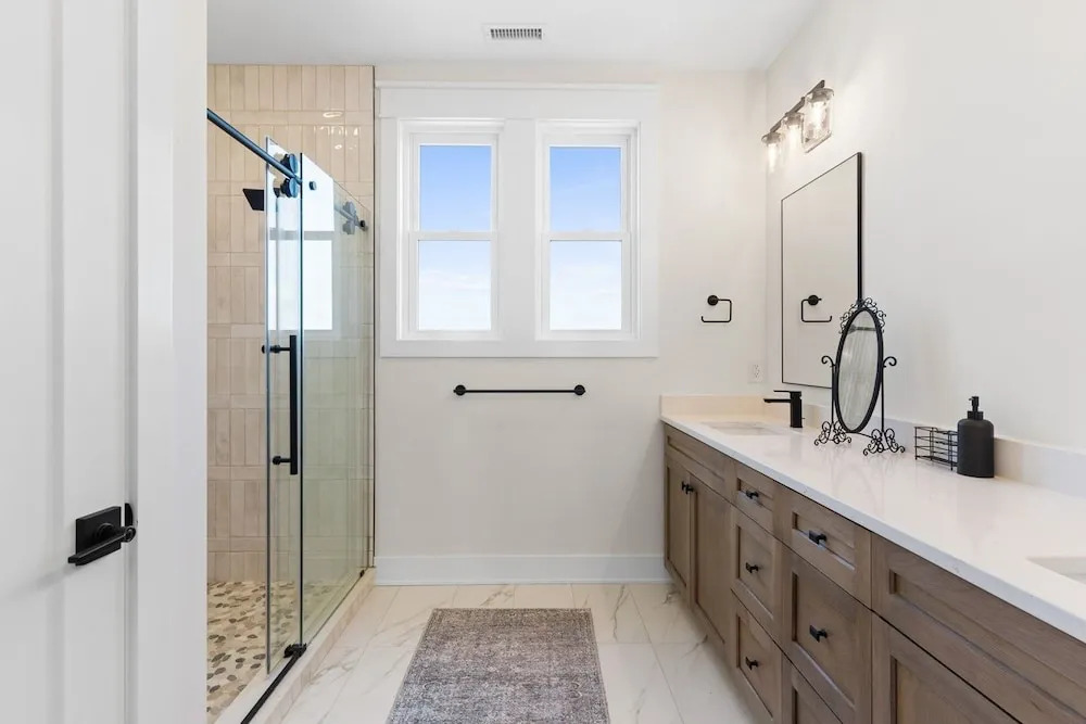 1040 Break / 1040 Ocean Blvd West 4 Bedroom Home by RedAwning