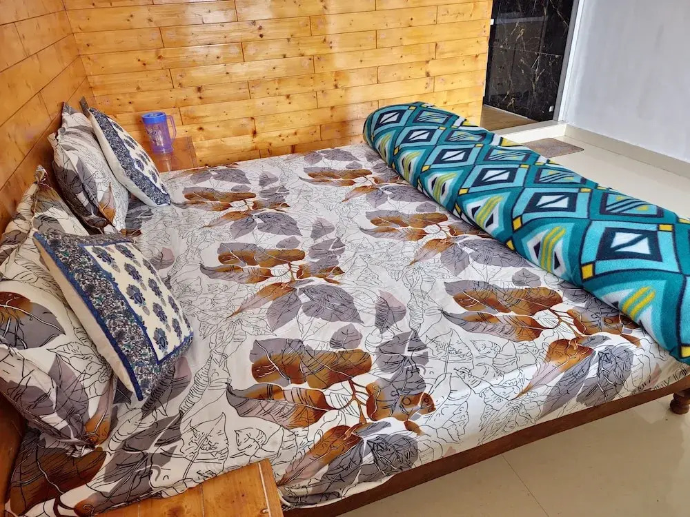 Hotel Relax Max Sariyatal Nainital