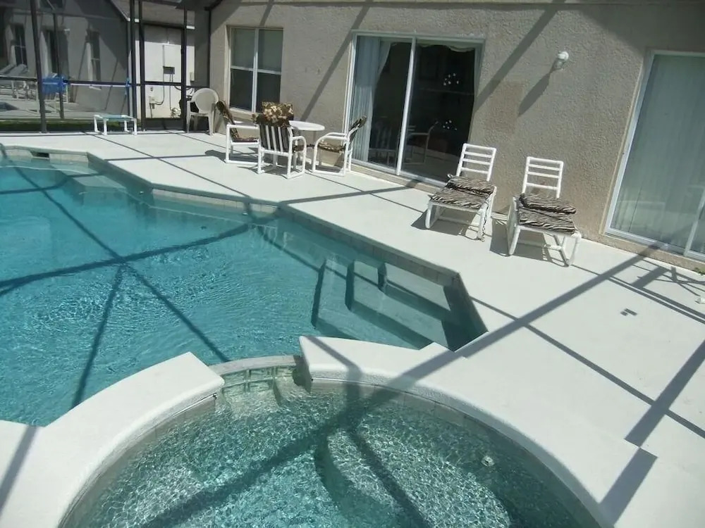 Ref 07 Modern 5 Bed Villa With own Pool Near Disney