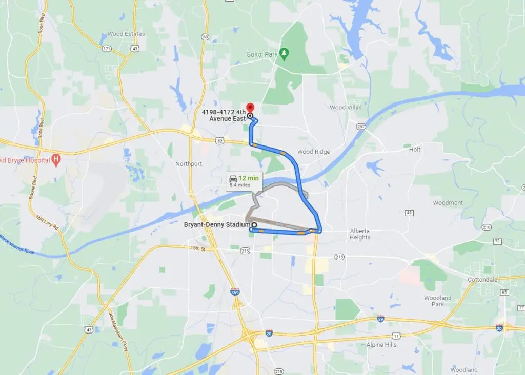The Crimson Retreat Only 5 Miles to the Stadium BBQ Coffee Games