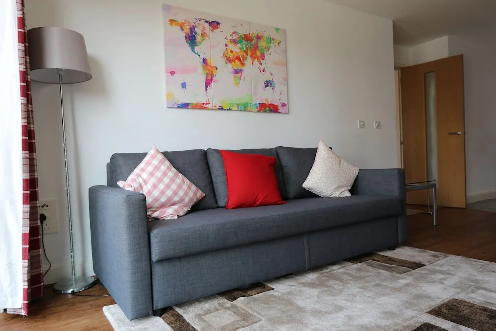 Modern One Bed City Centre Apartment in Southside