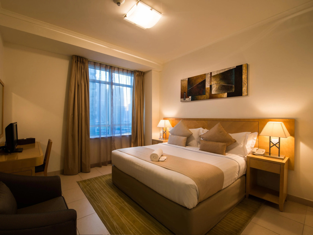 Oaks Liwa Heights Hotel Suites