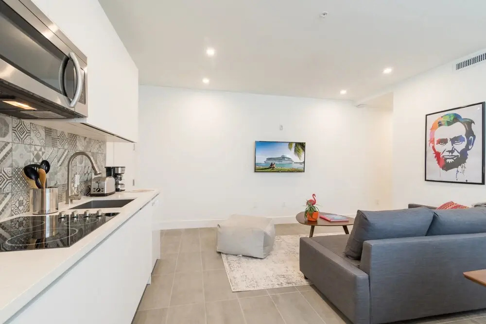 VHC Luxury Apartments 538-202