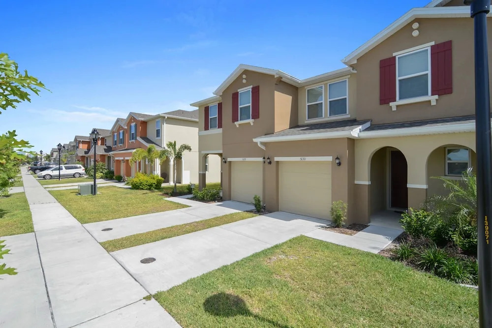 Four Bedrooms TownHome Compass Bay Resort 5130
