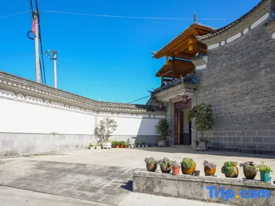 Yuman Hot Spring Homestay (Dongshan Wenquan Village)