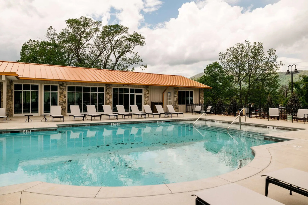 Waynesville Inn and Golf Club, Tapestry Collection by Hilton