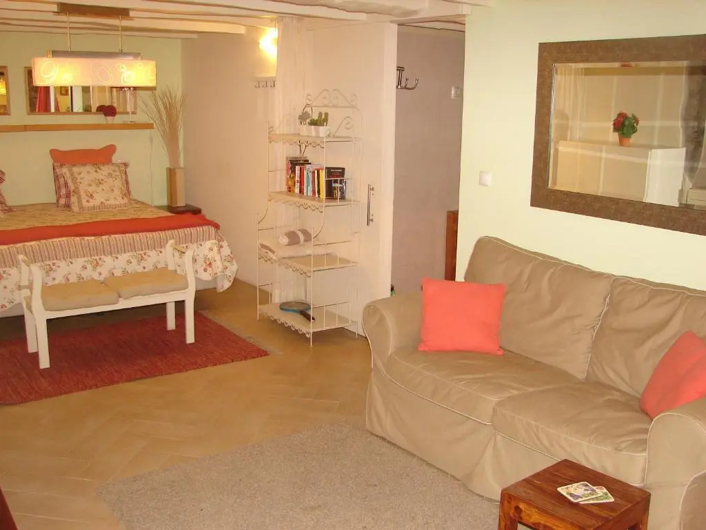 Romantic Studio