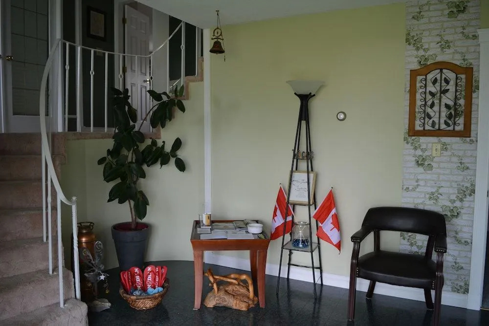 Sunny Shuswap B&B