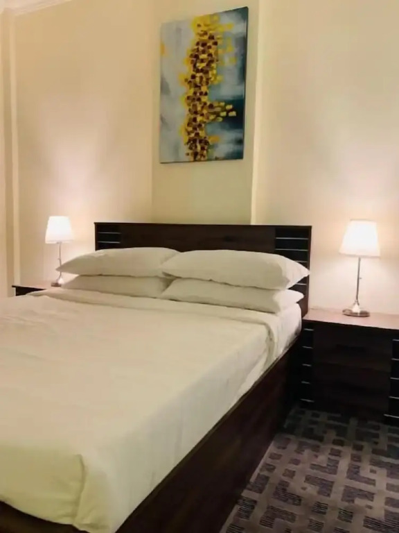 Chelsea Gardens Apartment