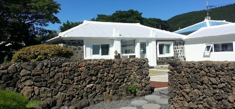 Soofeel House