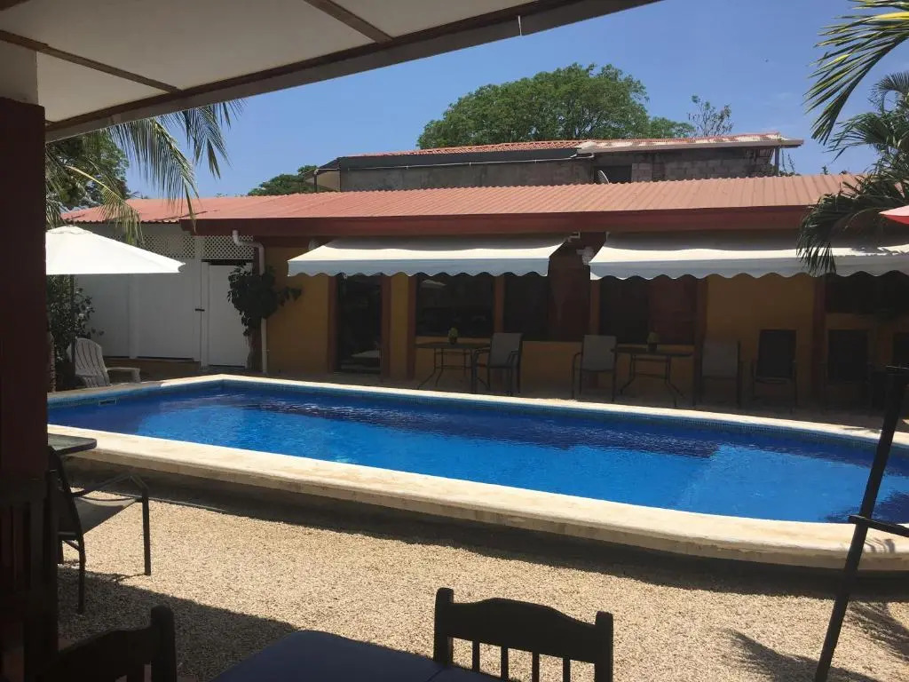 Cabinas El Colibri, Apart Hotel