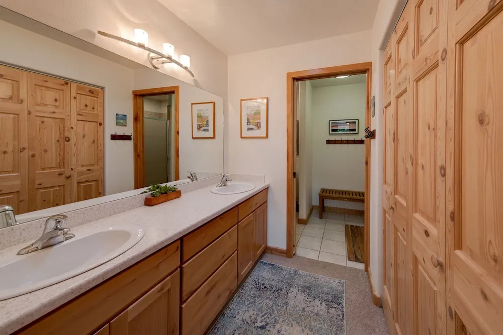 Cottonwoods 401