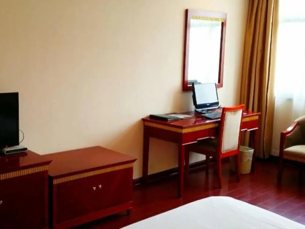 Greentree Inn Nantong Gangzha District Hongming Plaza Express Hotel