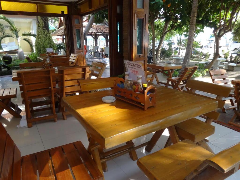 Family House Resort, Haad Rin