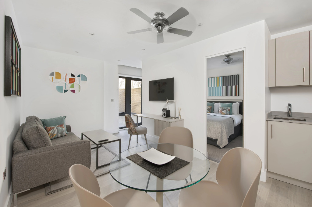 Q Square by Supercity Aparthotels