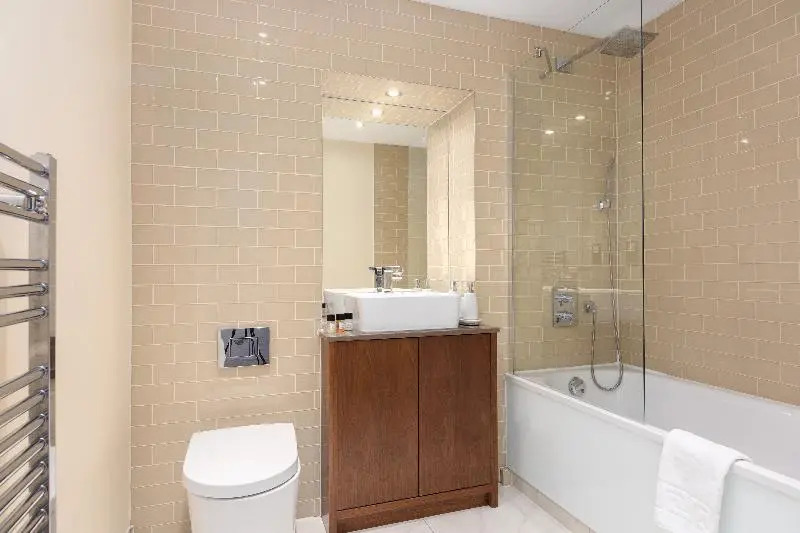Lincoln Plaza Two-Bedroom Apartments