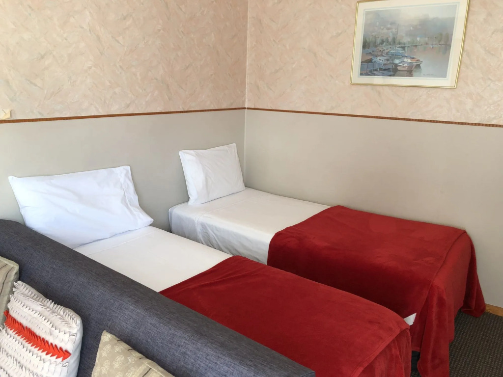 Dunrovin Motel