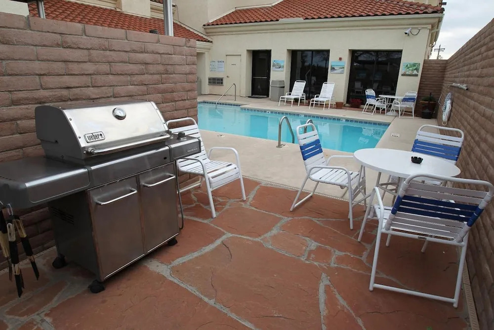 Gateway Studio Suites