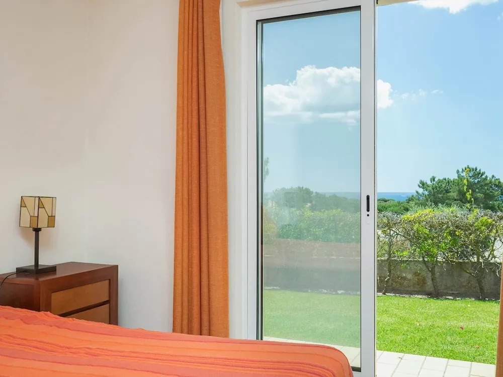 Lively Holiday Home in Albufeira With Private Pool 500m From the Beach