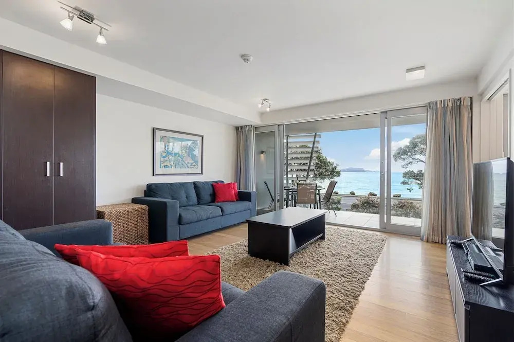 Paihia Beach Front 2 bedroom Apartment