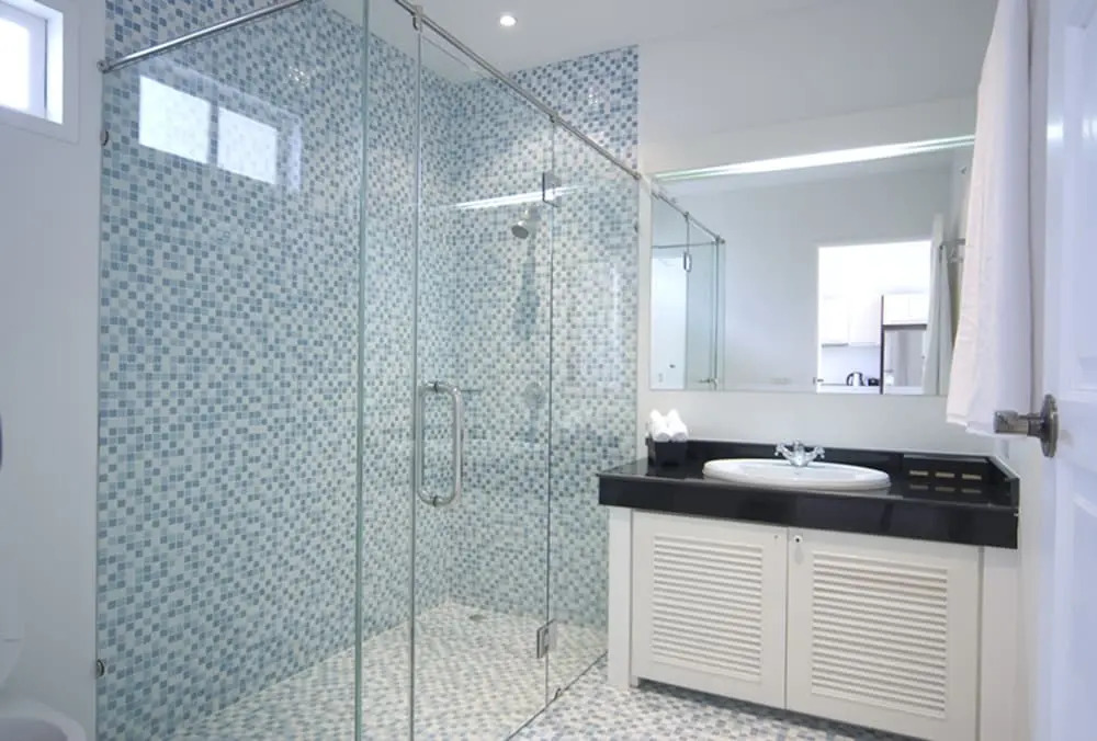 Ocean Breeze Apartment by PIPS
