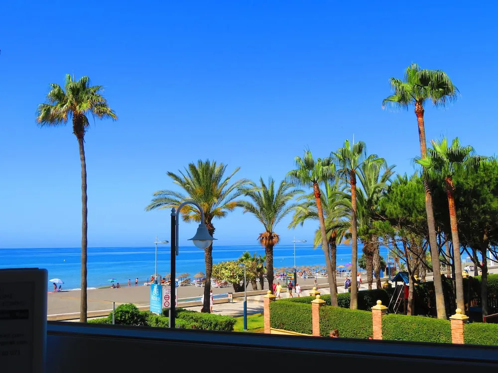 Apart 1 Bed CostaOro-CO1BA DELUXE Seafront ó Loft-Studio CostaOro-CO1BB STANDARD