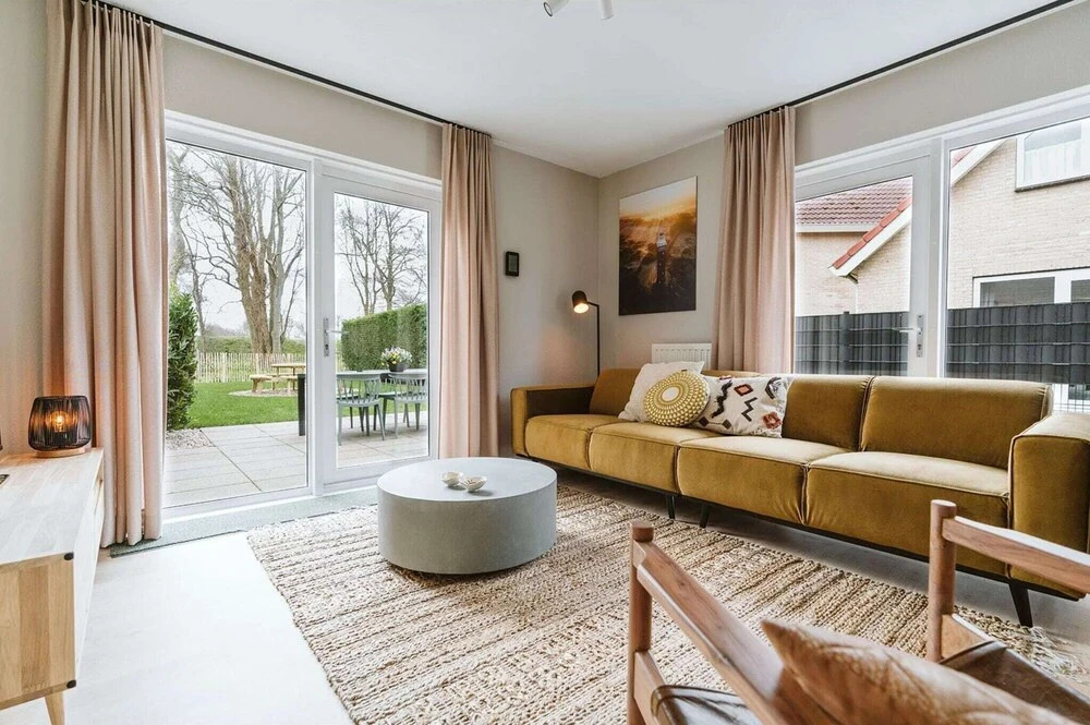 Holiday Home With Spacious Private Garden Within Walking Distance of the Beach