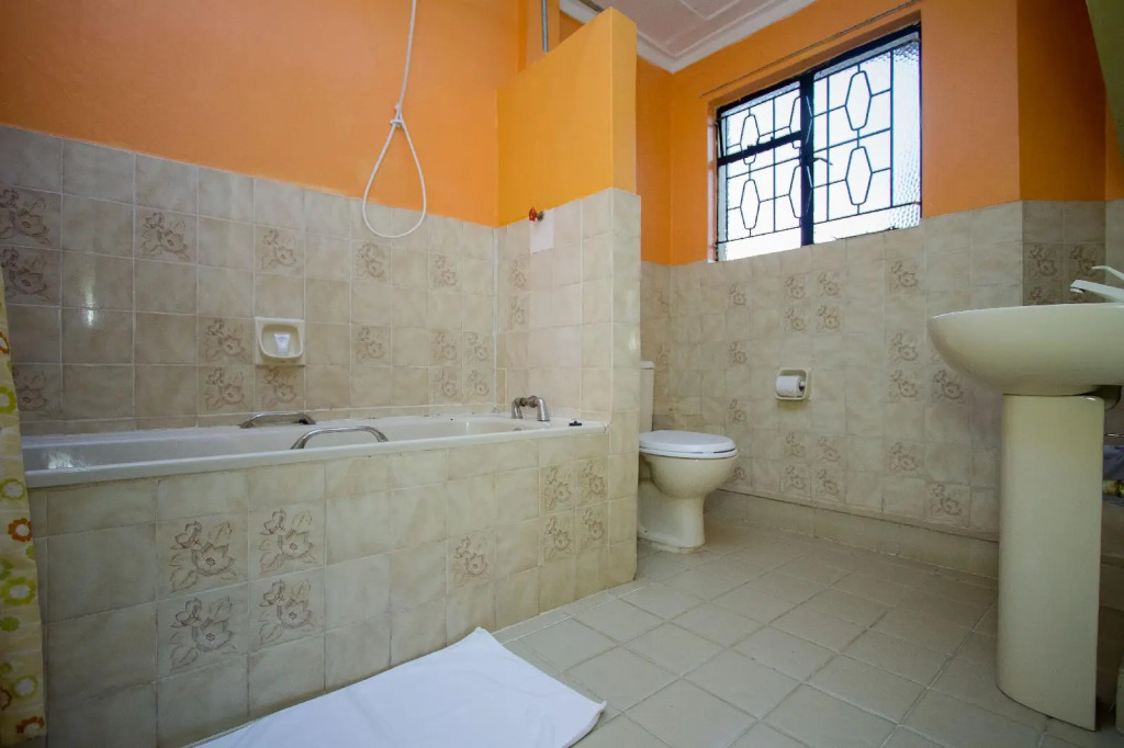 Biblica Guest House