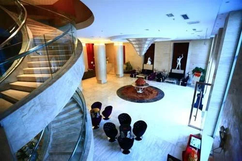K Raphael Hotel