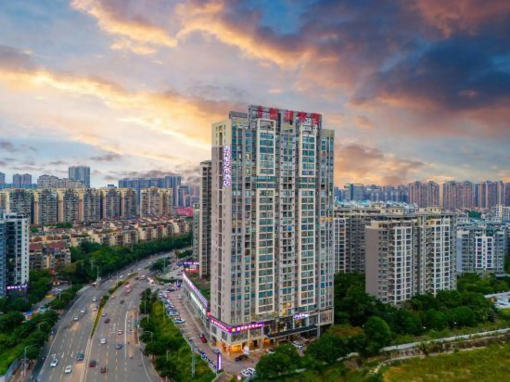 Qinghuali Art Hotel (Nanning East Railway Station ASEAN Shengtiandi Branch)