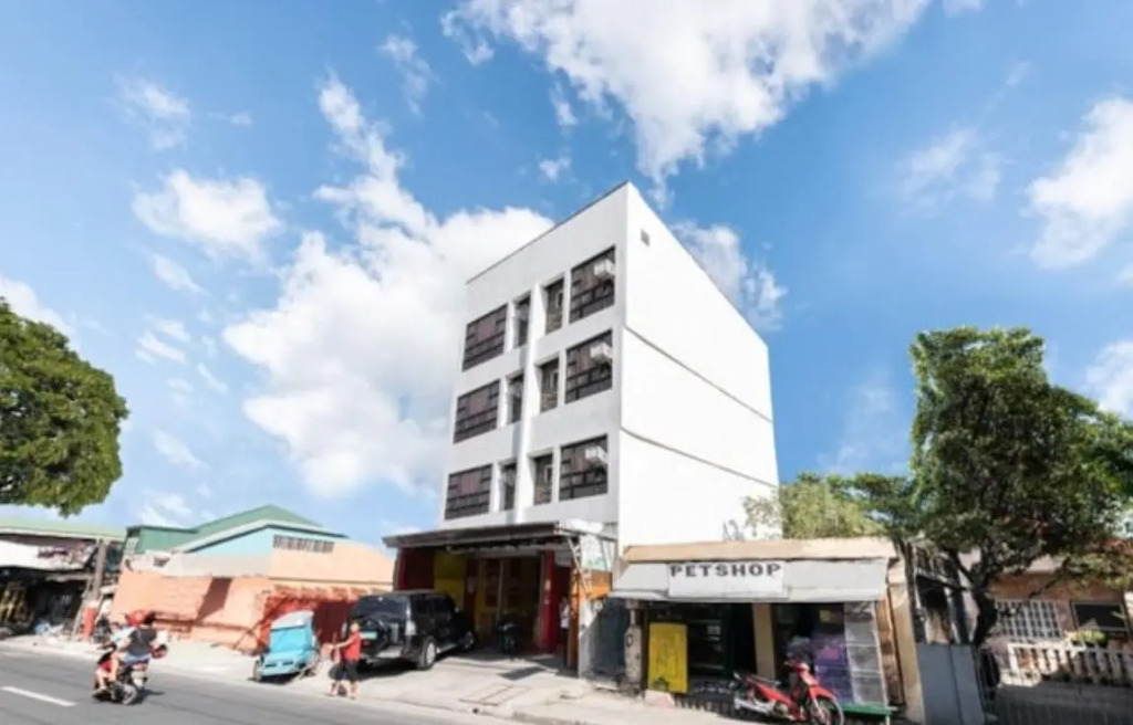 OYO 129 D'builders Rooms - New Lower Bicutan