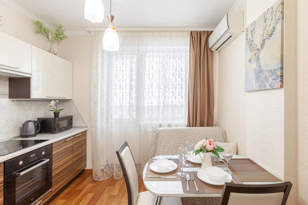 RentPlaza на улице Революционная 3