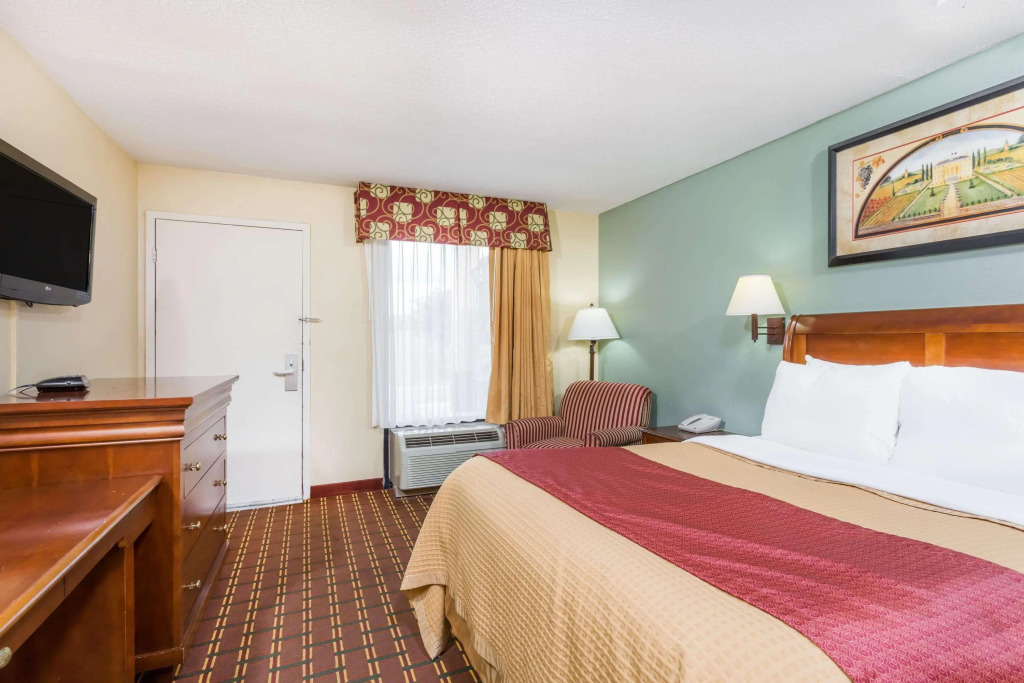 Red Roof Inn Orangeburg
