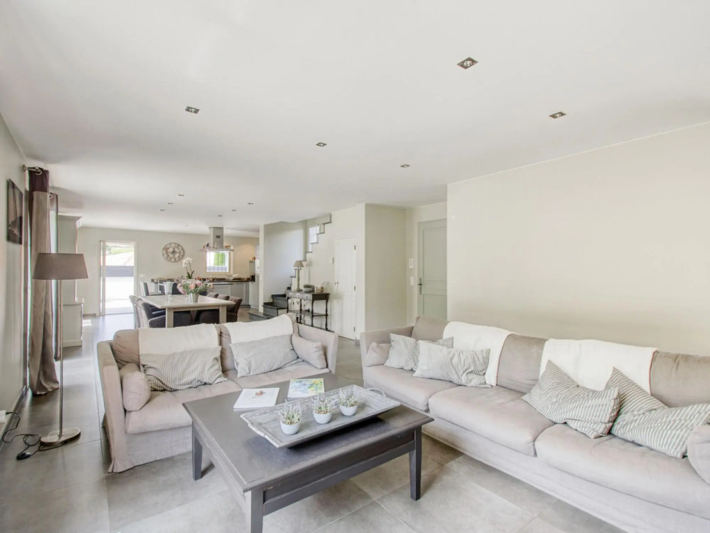 Villa in Le Plan-de-la-Tour with Pool