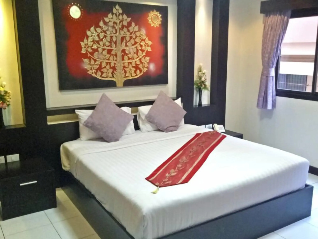 ZIP Hotel & Restaurant