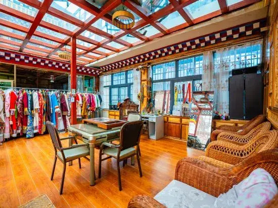 Shangri-La Plateau Star Boutique B&B