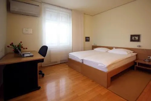 Apartments Villa Boltez