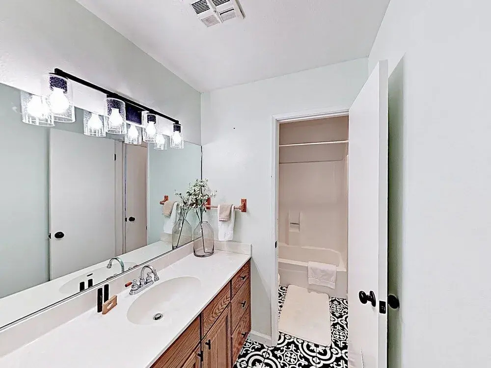 Meadow #16 - 3 Br Condo