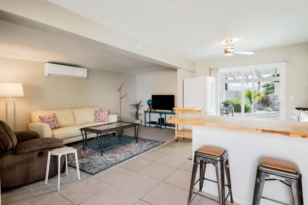 Movie Colony Oasis - Peaceful Walk to Downtown