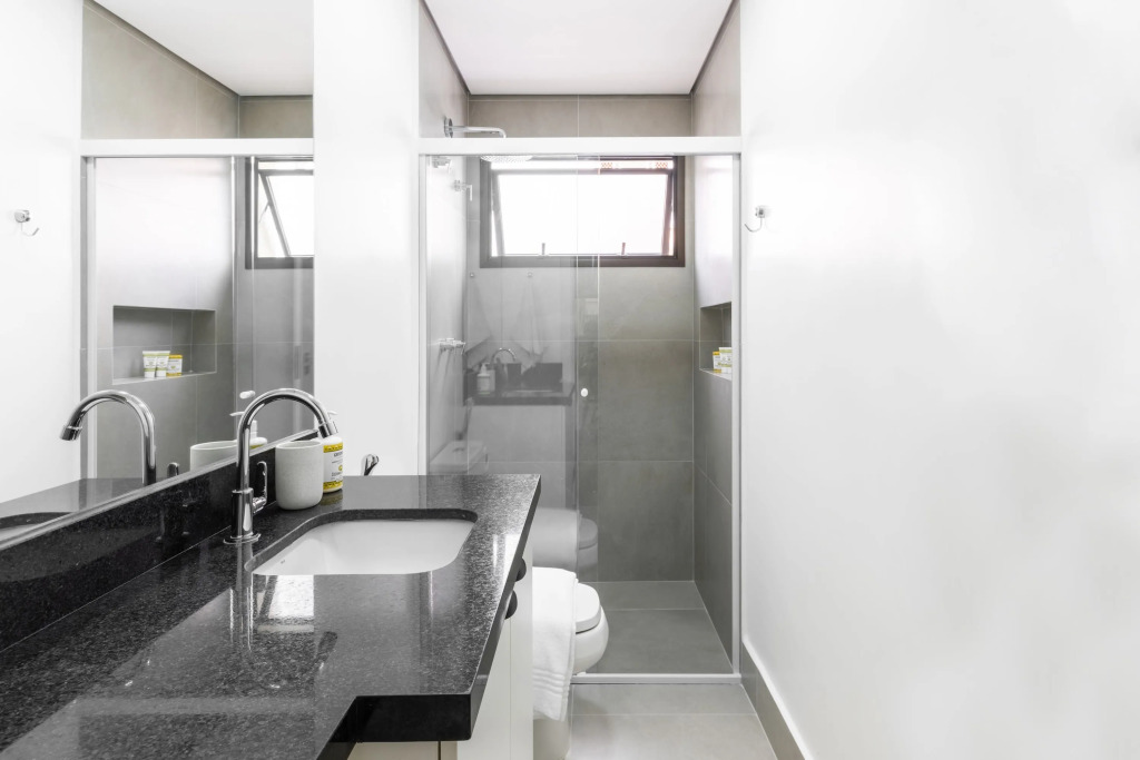 Apartamento moderno com garagem | Itaim Bibi