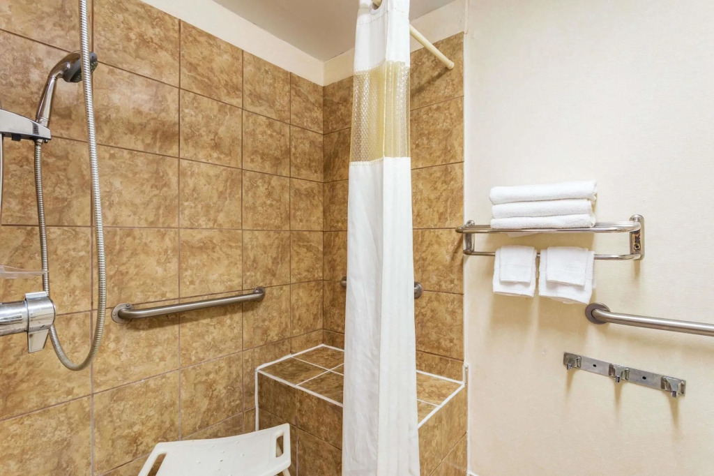 Motel 6 Lake City, FL   Medical Center