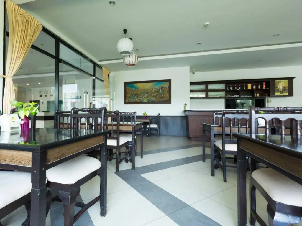 Chatkaew Hill and Residence